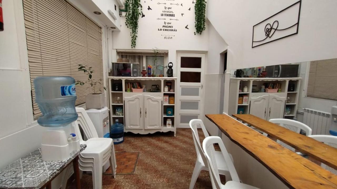 Ciudad Feliz Hostal *